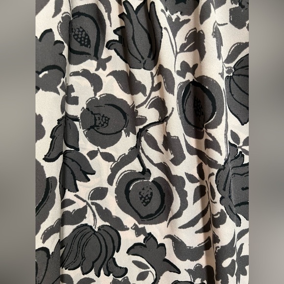 Loft Women's Size small Pink Floral Long Sleeve Shirt - Picture 3 of 6